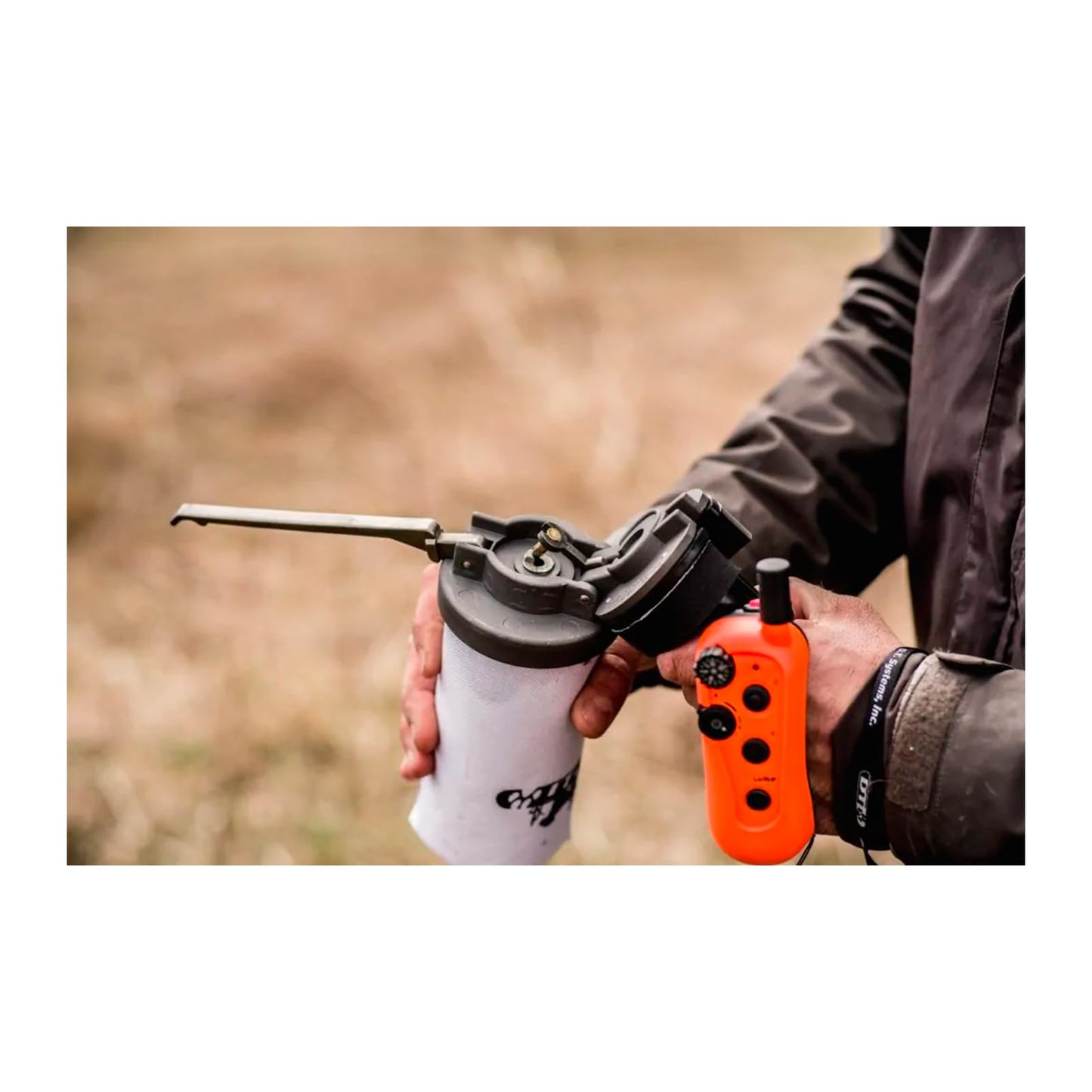 DT Systems Super Pro Durable Resistant Shock-Absorbing Reduced Recoil Gun Sound Bird Simulation Waterfowl Upland Hunting Dog Training Dummy Launcher with Water-Repellent Floating Scent-Holding Dummy