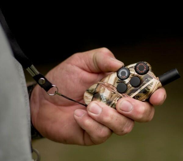DT Systems Master Retriever MR 1100 CAMO Sport Remote Trainer